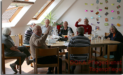 Senioren in gemütlicher Runde